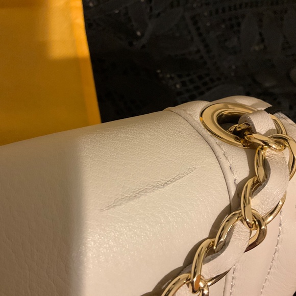 VALENTINO Beatriz Signature Logo Leather Chain Crossbody Bag - Picture 10 of 13